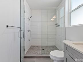 919 NW 56th Street D, Seattle WA 98107