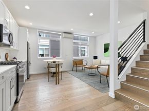 919 NW 56th Street D, Seattle WA 98107