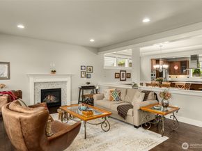 22997 SE 52nd Street 12, Issaquah WA 98029