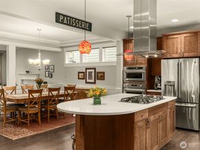 22997 SE 52nd Street 12, Issaquah WA 98029