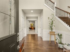 22997 SE 52nd Street 12, Issaquah WA 98029