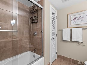650 Bellevue Way NE 2301, Bellevue WA 98004