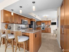 650 Bellevue Way NE 2301, Bellevue WA 98004