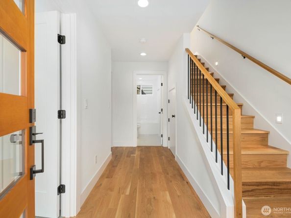3934 S Angeline Street, Seattle WA 98118