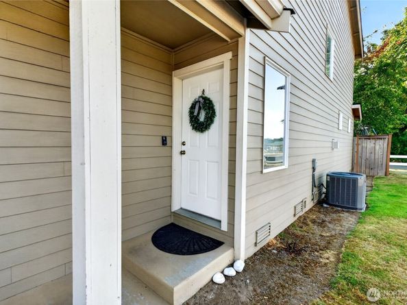 302 29th Street SE 101, Auburn WA 98002