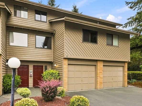 22906 Edmonds Way 7, Edmonds WA 98020