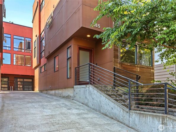 165 20th Avenue, Seattle WA 98122