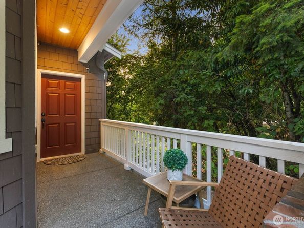14008 SE 21st Place, Bellevue WA 98007