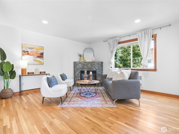 821 NW 53rd Street A, Seattle WA 98107
