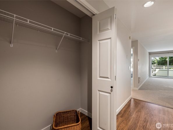 6300 32nd Avenue NW 302, Seattle WA 98107