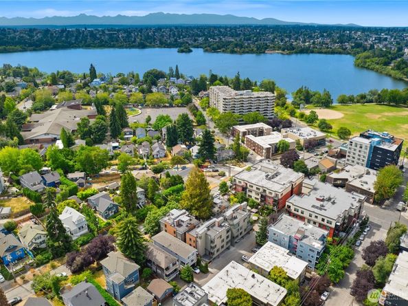 6538 A Latona Avenue NE, Seattle WA 98115