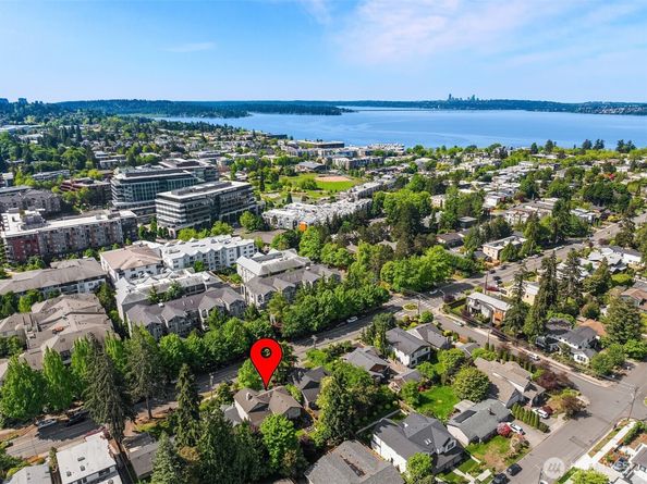 524 7th Ave, Kirkland WA 98033