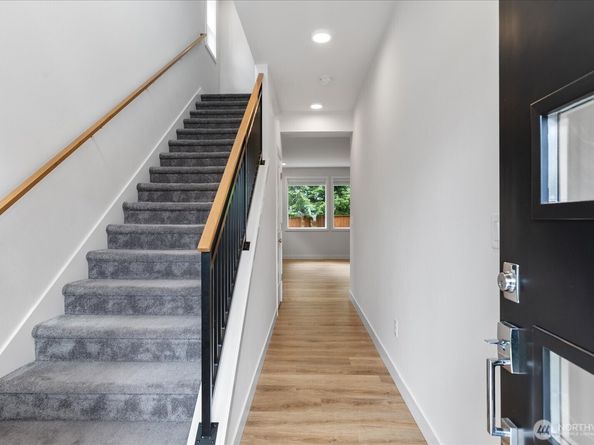 121 171st Place SW A, Bothell WA 98012
