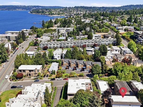 10135 NE 62nd Street C, Kirkland WA 98033