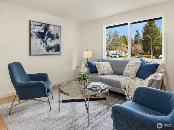 14205 77th Avenue NE, Kirkland WA 98034