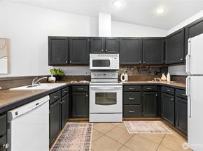 11325 19th Avenue SE C310, Everett WA 98208