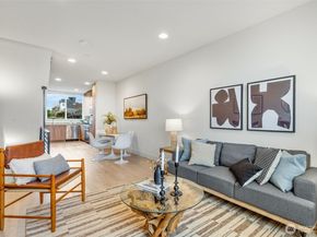 908 N 46th Street F, Seattle WA 98103