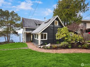 6521 Beach Drive SW, Seattle WA 98136