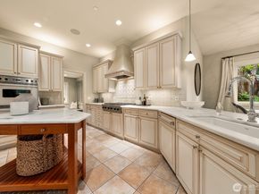 3424 97th Avenue SE, Mercer Island WA 98040