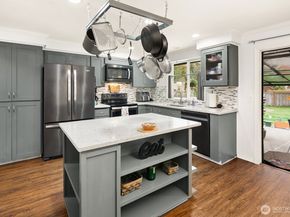 1016 102nd Drive SE, Lake Stevens WA 98258