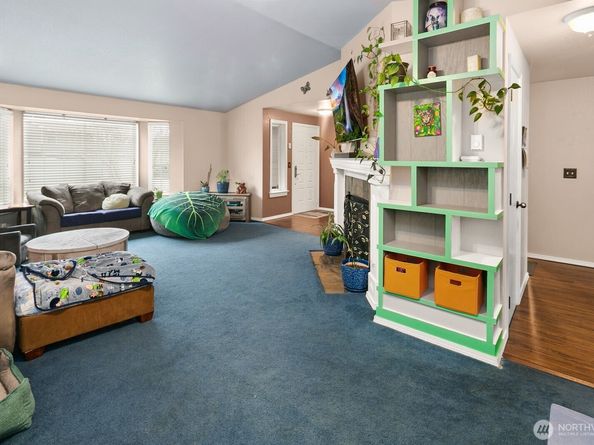 1016 102nd Drive SE, Lake Stevens WA 98258