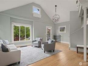 4306 Burke Avenue N, Seattle WA 98103