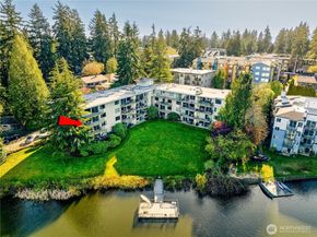322 N 134th Street 306, Seattle WA 98133