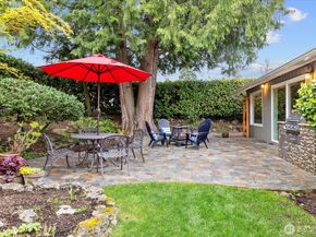 16010 SE 5th Street, Bellevue WA 98008