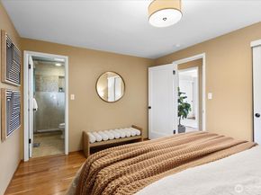 16010 SE 5th Street, Bellevue WA 98008