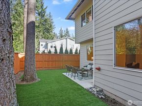 121 171st Place SW B, Bothell WA 98012