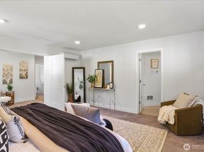 121 171st Place SW B, Bothell WA 98012