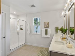 121 171st Place SW B, Bothell WA 98012
