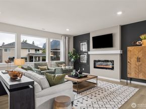 639 SE 12th Place 24, North Bend WA 98045