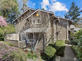 1230 101st Place NE 1230, Bellevue WA 98004