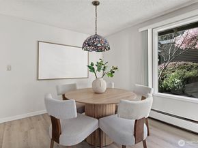 1230 101st Place NE 1230, Bellevue WA 98004