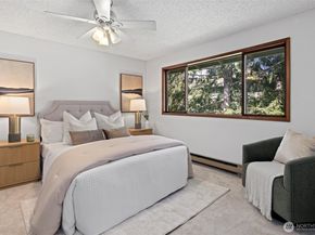 1230 101st Place NE 1230, Bellevue WA 98004