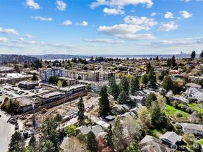 1230 101st Place NE 1230, Bellevue WA 98004