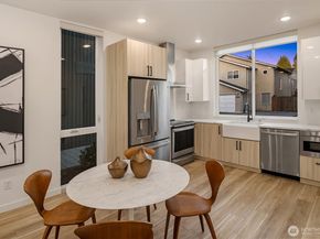 3406 B 34th Avenue W, Seattle WA 98199