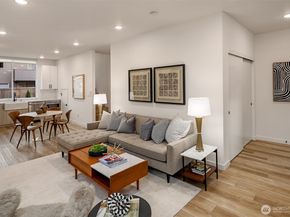 3406 B 34th Avenue W, Seattle WA 98199