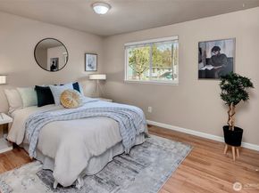 1118 207th Place SE, Bothell WA 98012