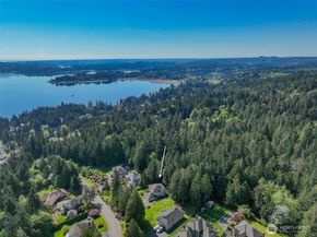5005 NW Terrace View Drive, Bremerton WA 98312
