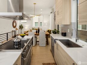 819 NW 54th Street B, Seattle WA 98107