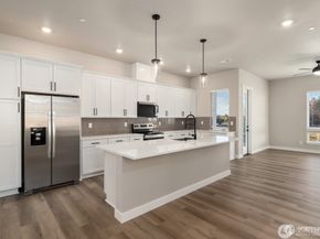 6609 S 128th Street, Seattle WA 98178