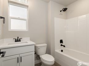 6609 S 128th Street, Seattle WA 98178