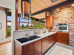 11501 4th Avenue NW, Seattle WA 98177