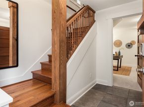 1406 N 38th Street, Seattle WA 98103