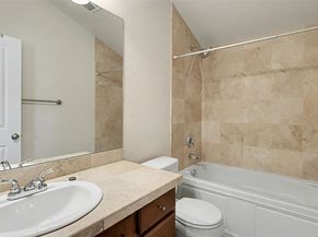 1120 N 92nd Street A, Seattle WA 98103