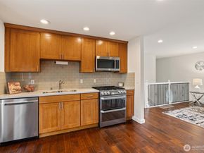 15601 125th Place NE, Woodinville WA 98072