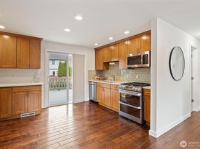 15601 125th Place NE, Woodinville WA 98072