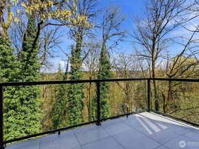 10930 NE 120th Street, Kirkland WA 98034